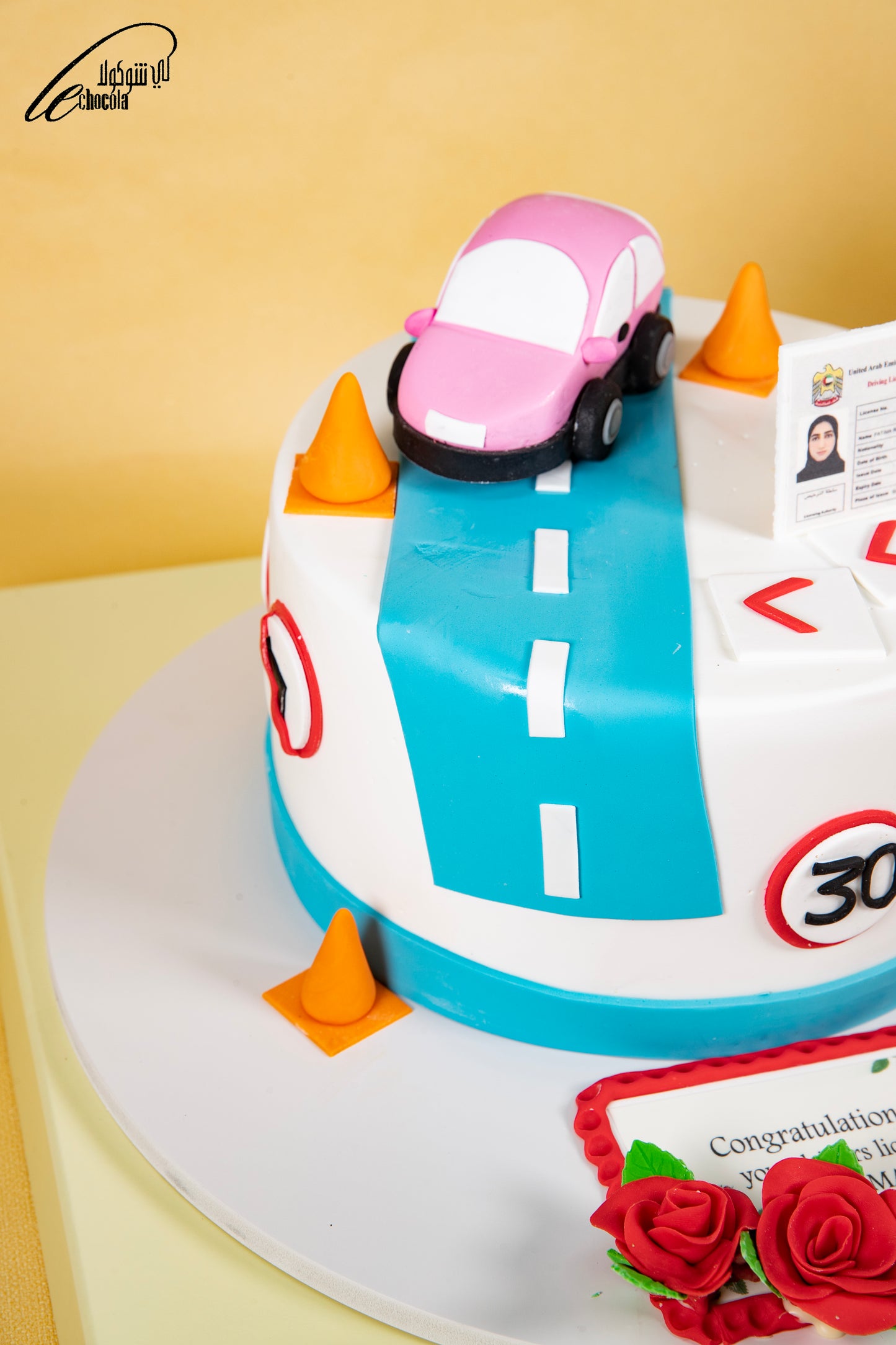 
                  
                    B6 le CAKE
                  
                