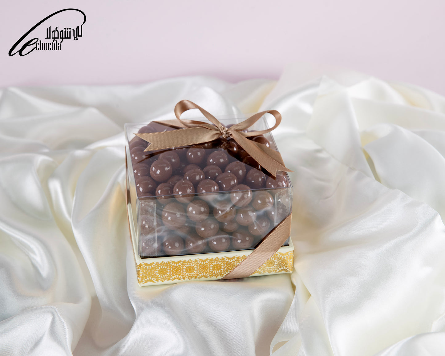 
                  
                    LE chocolate nuts
                  
                