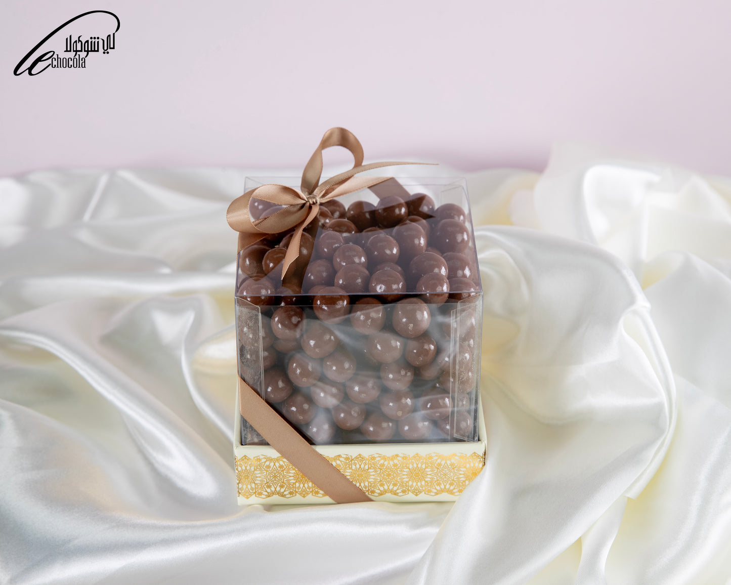 
                  
                    LE chocolate nuts
                  
                