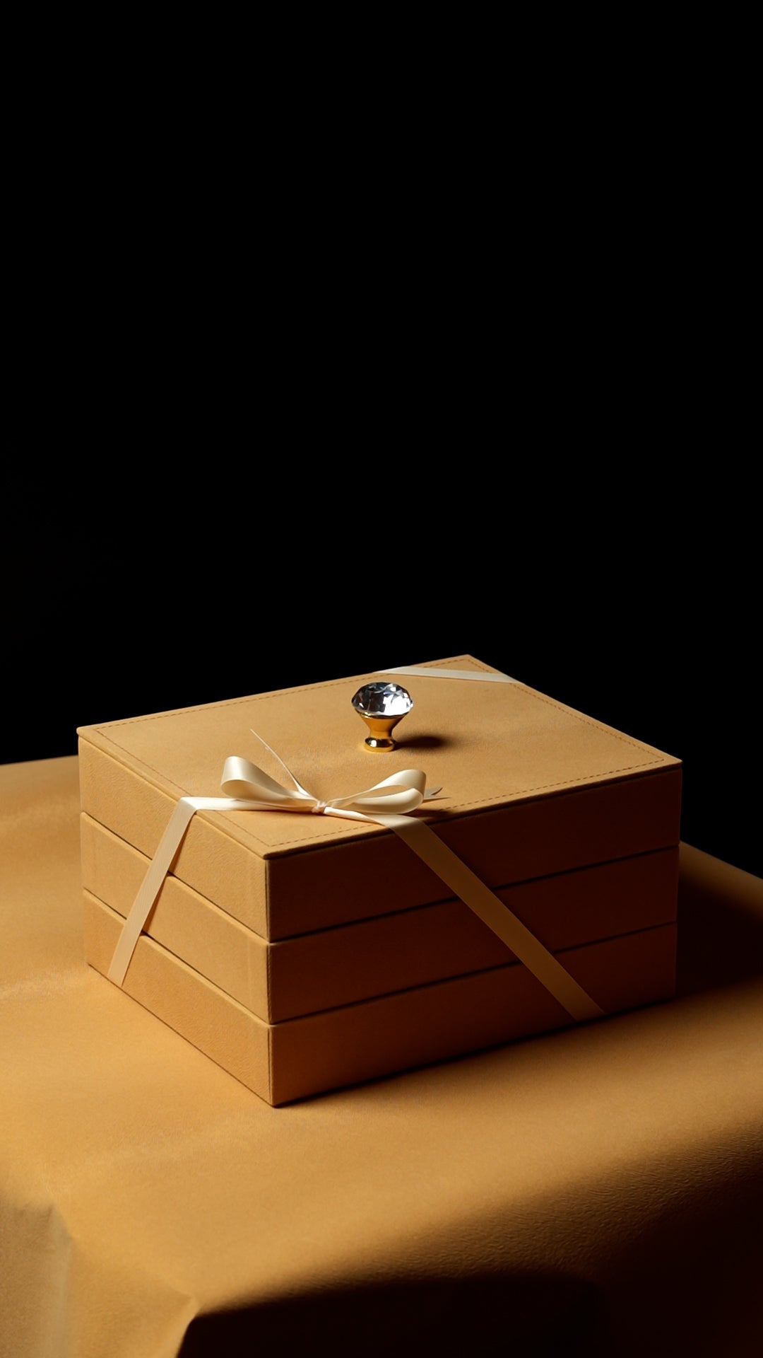 Special green velvet box