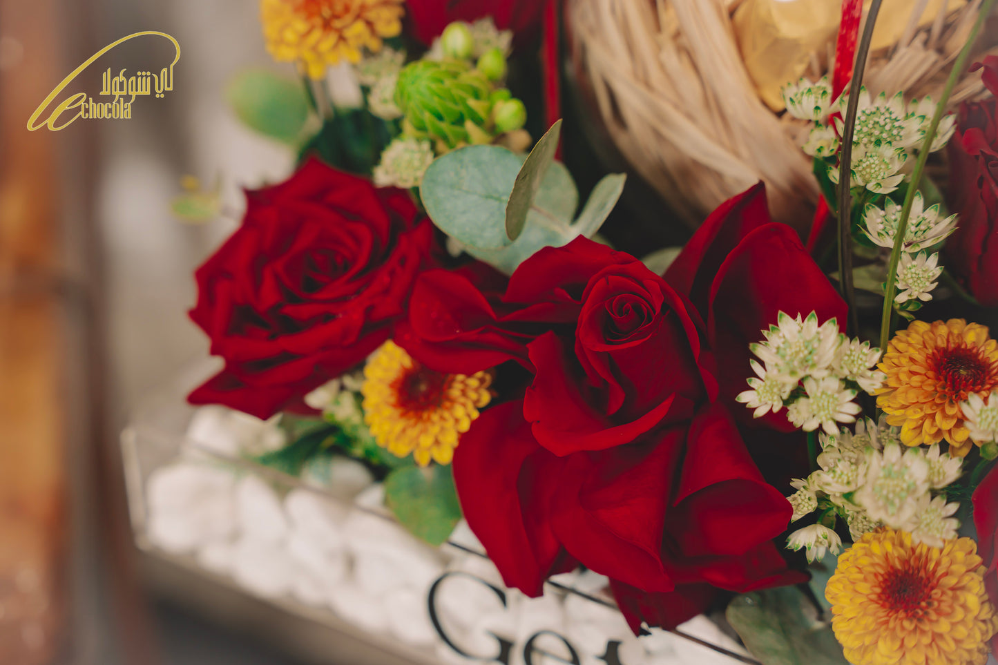 
                  
                    F25 flower bouquet with chocolate
                  
                