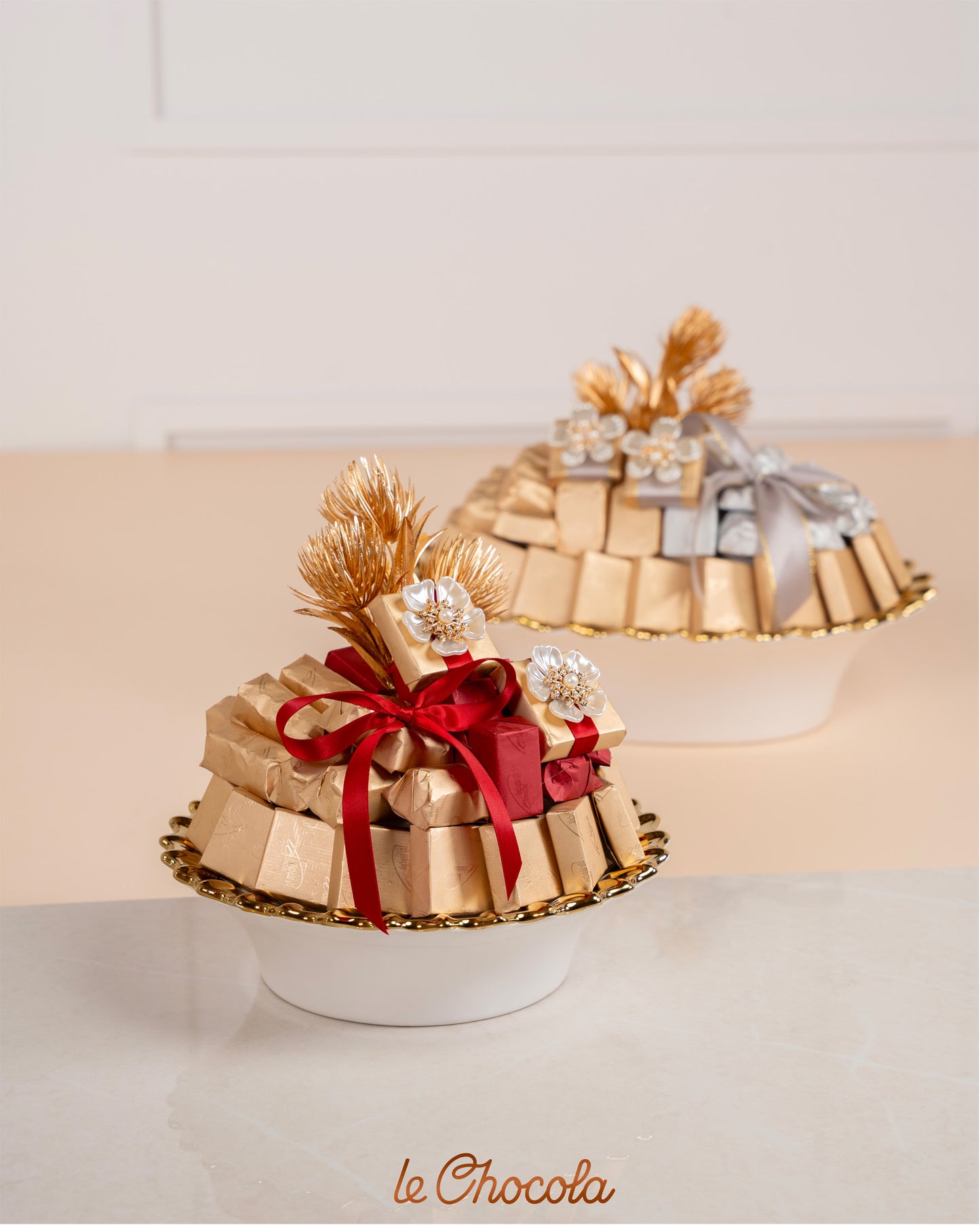 
                  
                    S4 vase chocolate
                  
                