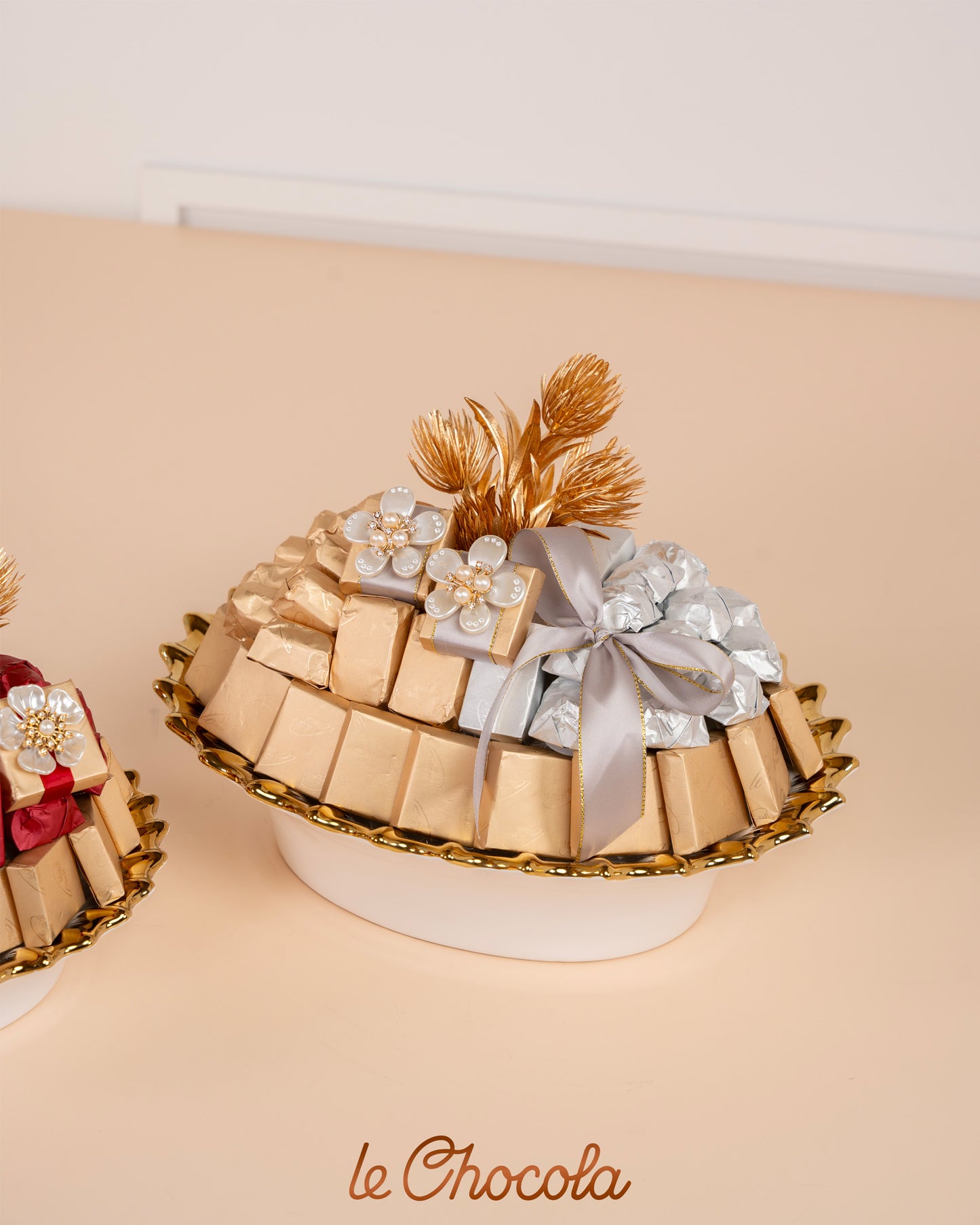 
                  
                    S4 vase chocolate
                  
                