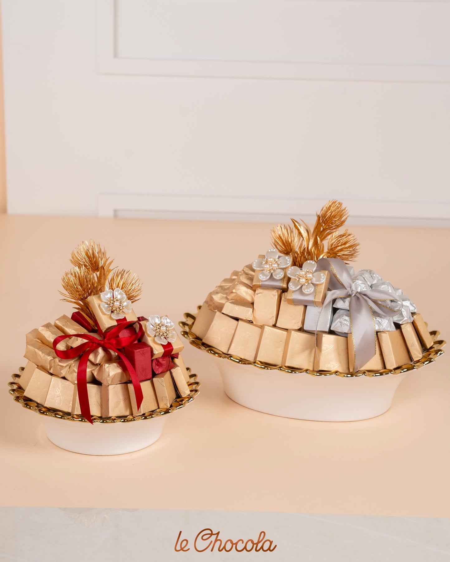 
                  
                    S4 vase chocolate
                  
                