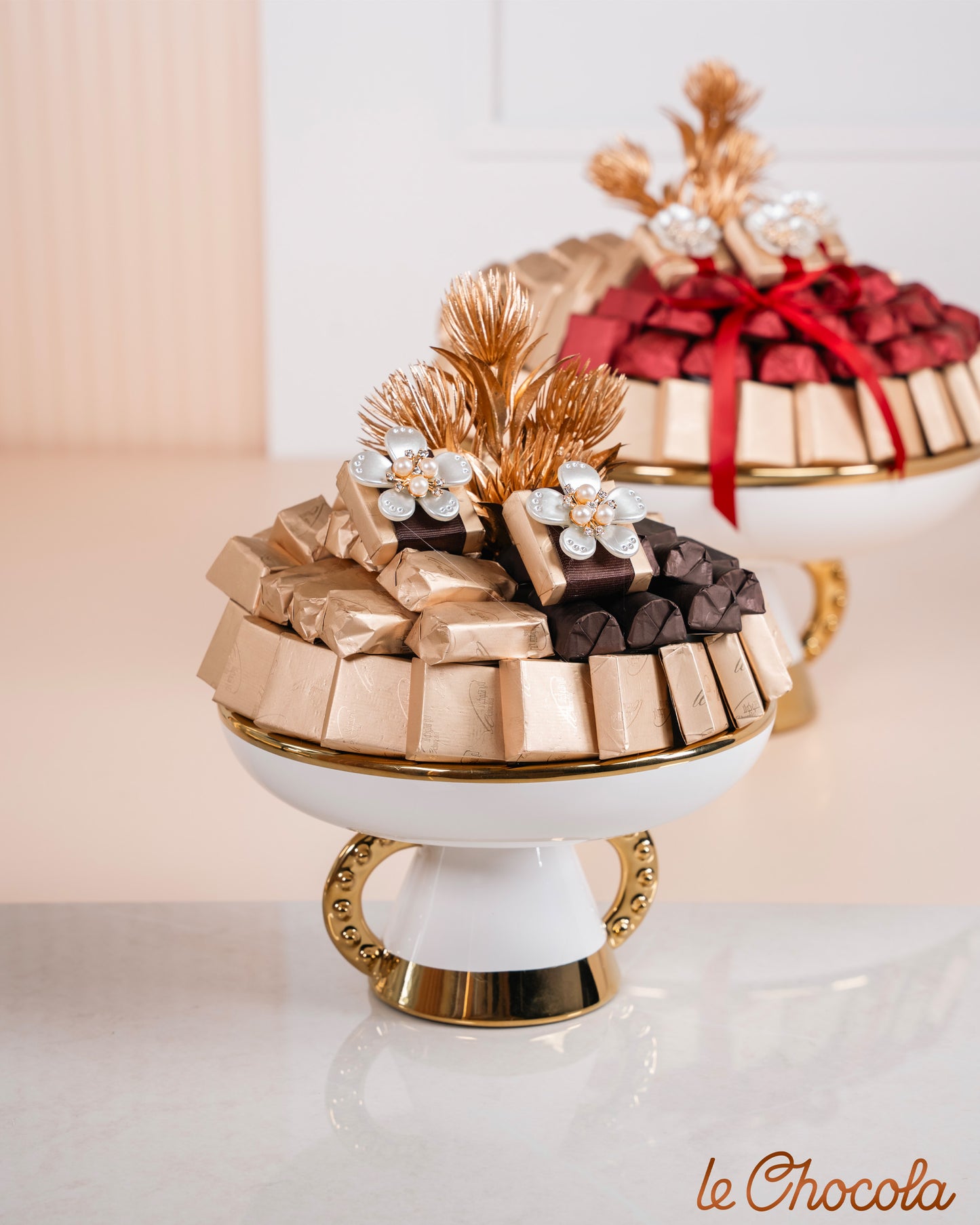 
                  
                    S2 vase Chocolate
                  
                