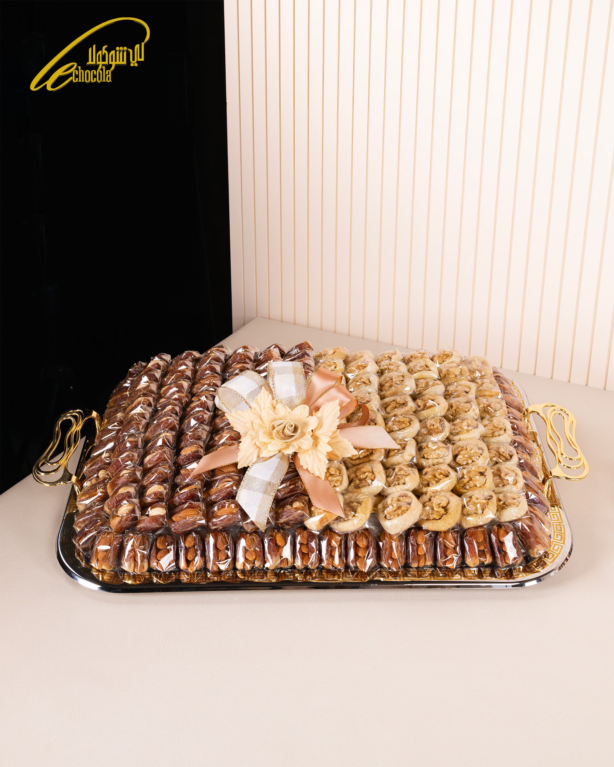 dates and figs tray