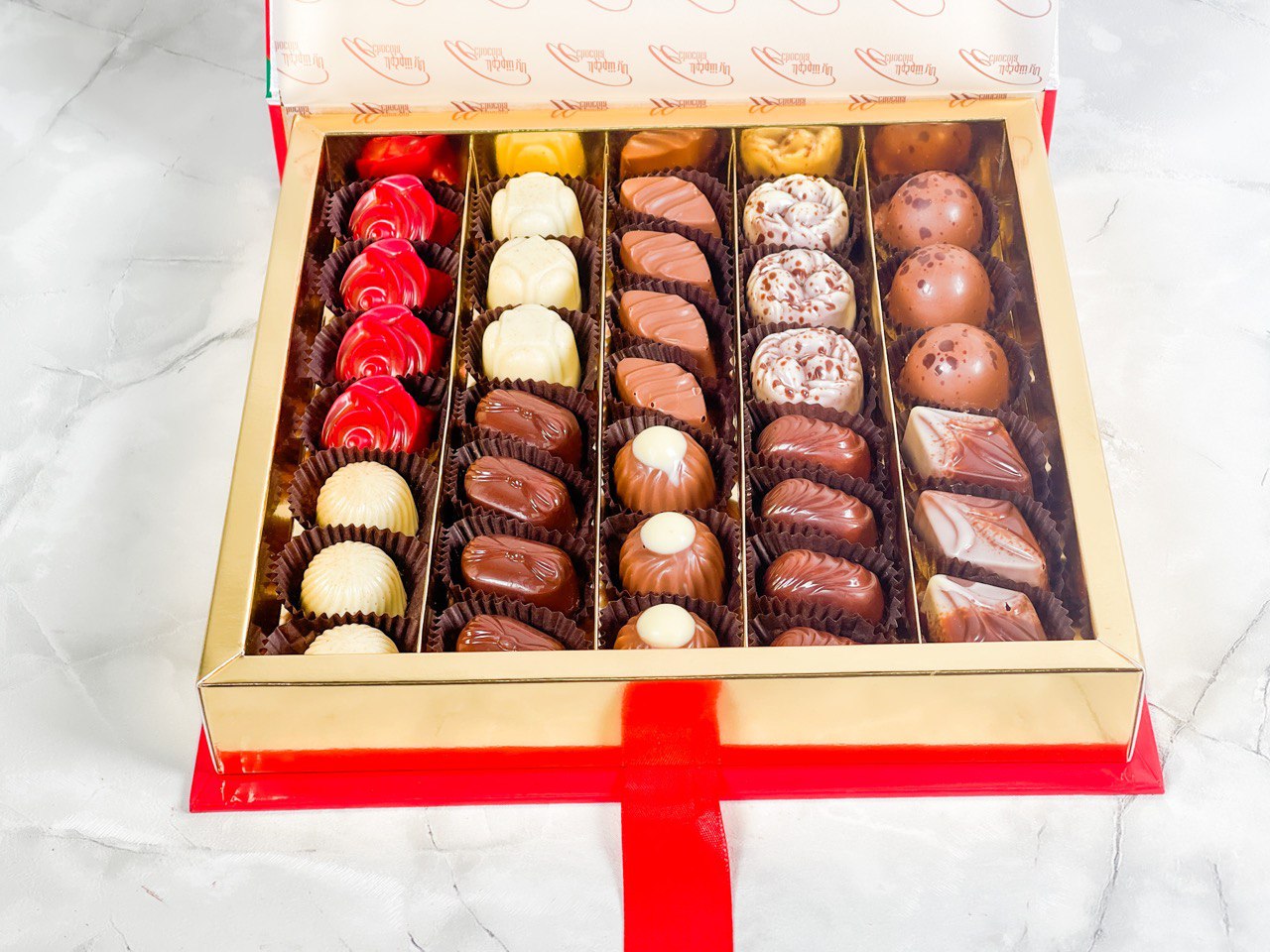 
                  
                    UAE National Day Gift
                  
                